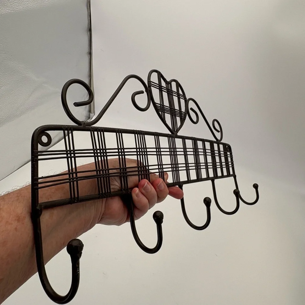 Heart Design Black Metal Wall Hook